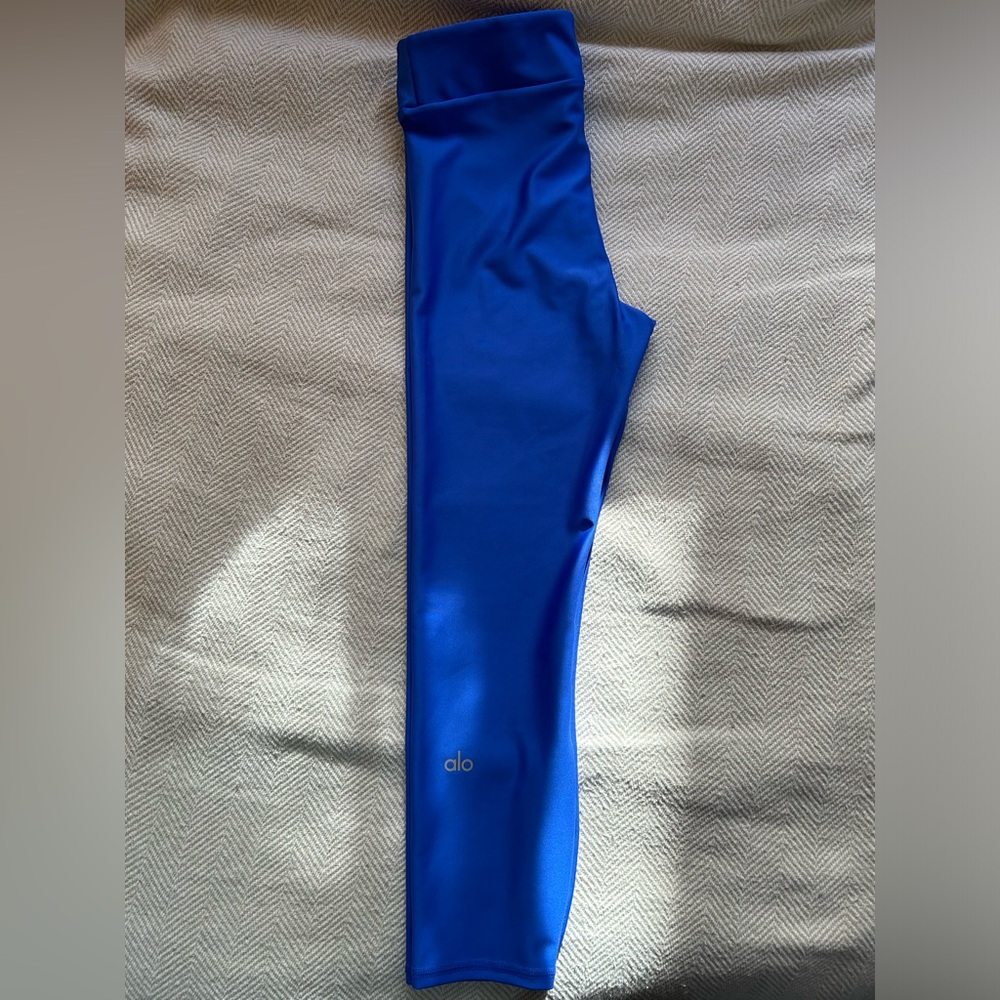 Alo Yoga Air-Lift Capri Royal Blue View 2